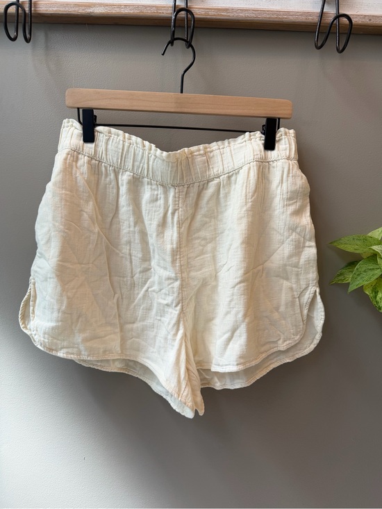 Universal Thread Pants - Universal Thread Cream Woven Athletic Shorts